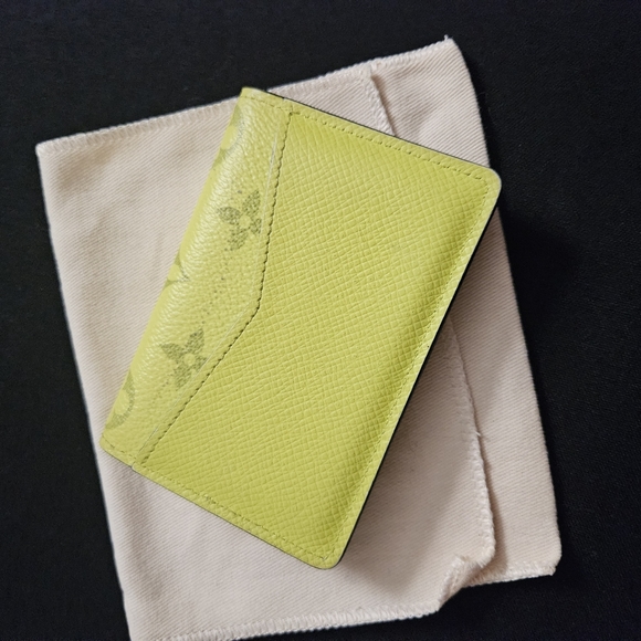 Louis Vuitton Taigarama Pocket Organizer NM Yellow - Picture 5 of 12